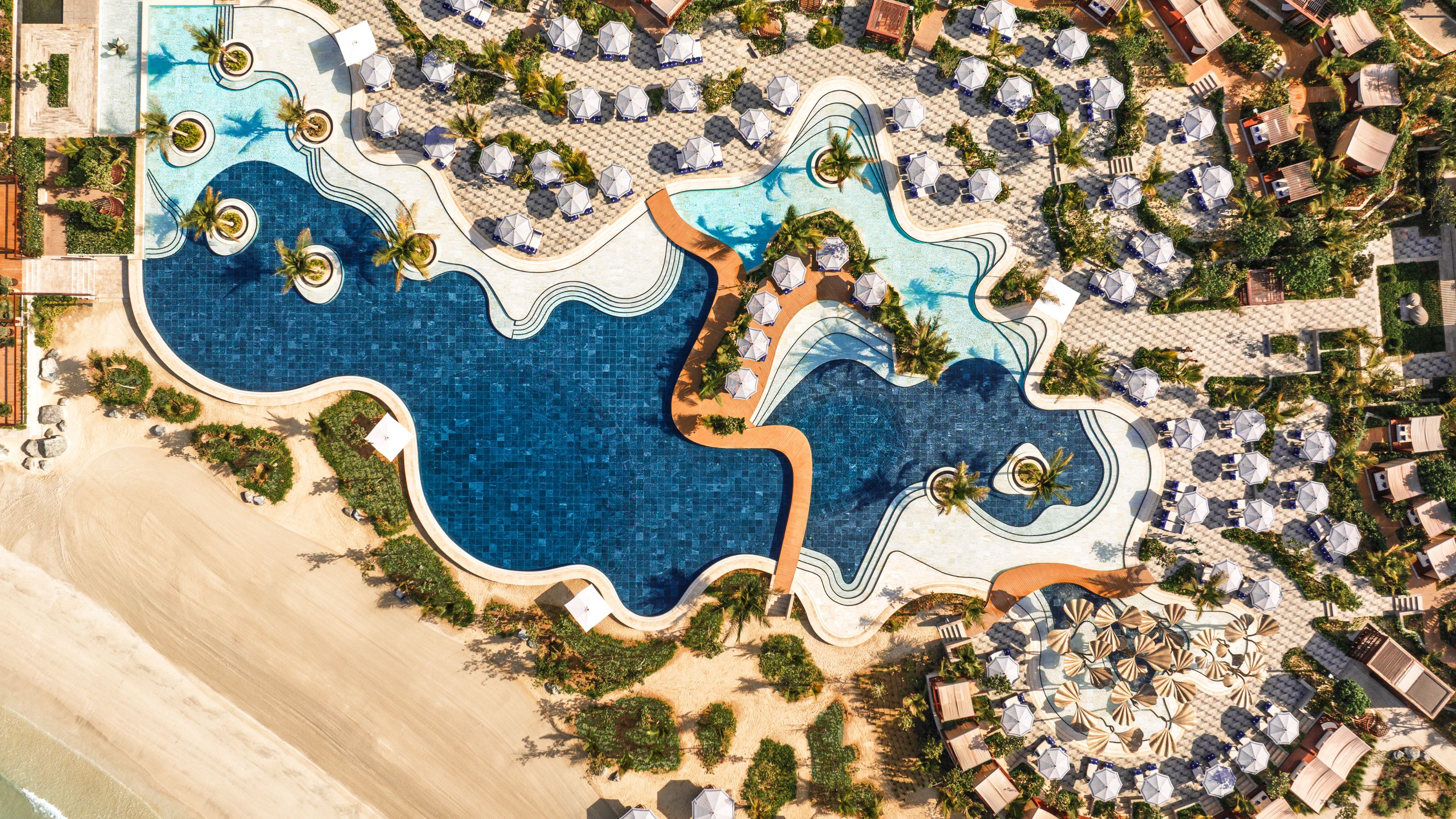 Jumeirah Marsa Al Arab - Tap to explore photos