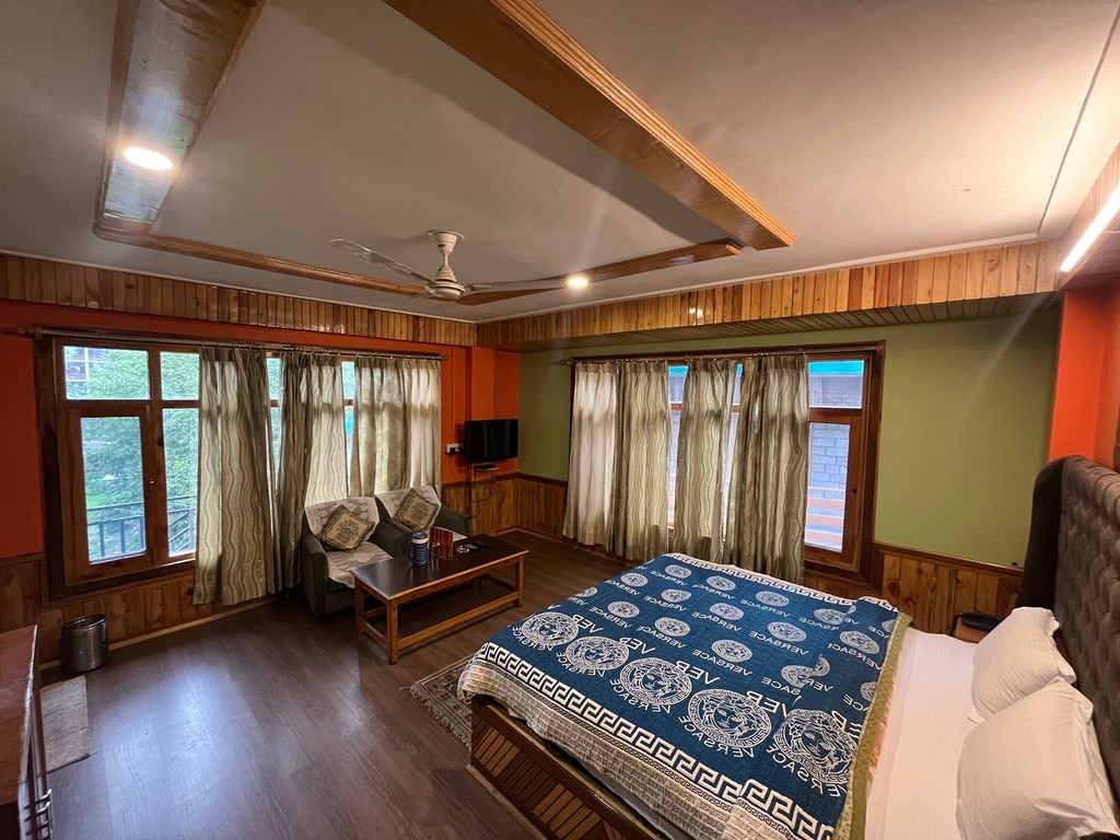 Yemthagaura B&B | Private Rooms & Kitchen - Tap to explore photos
