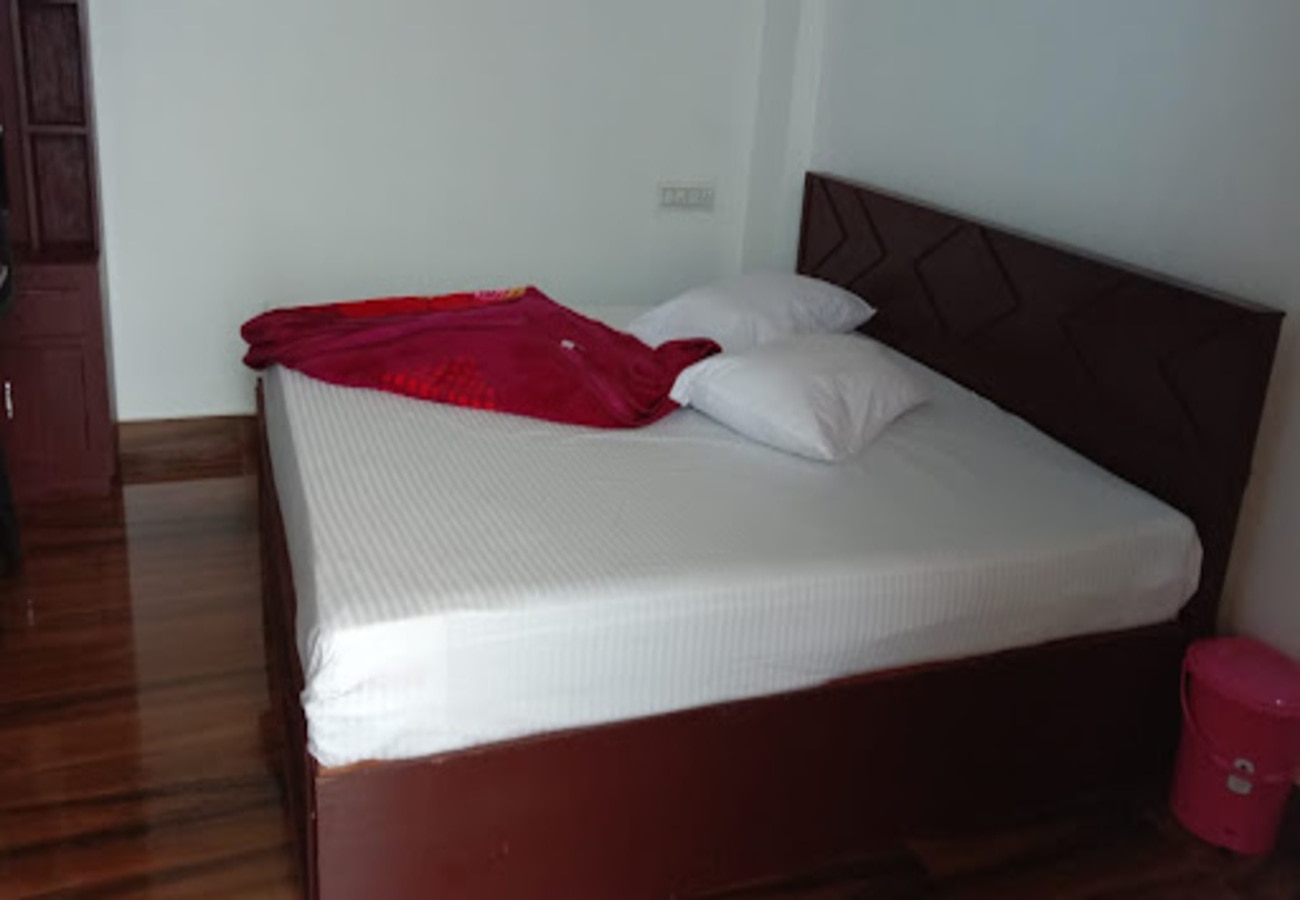 Mercymol Homestay - Tap to explore photos