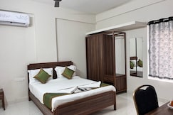 Golden Stay Hotel, Bhuvanagri