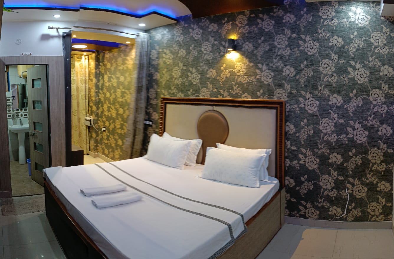 Rudrakash HomeStay - Tap to explore photos