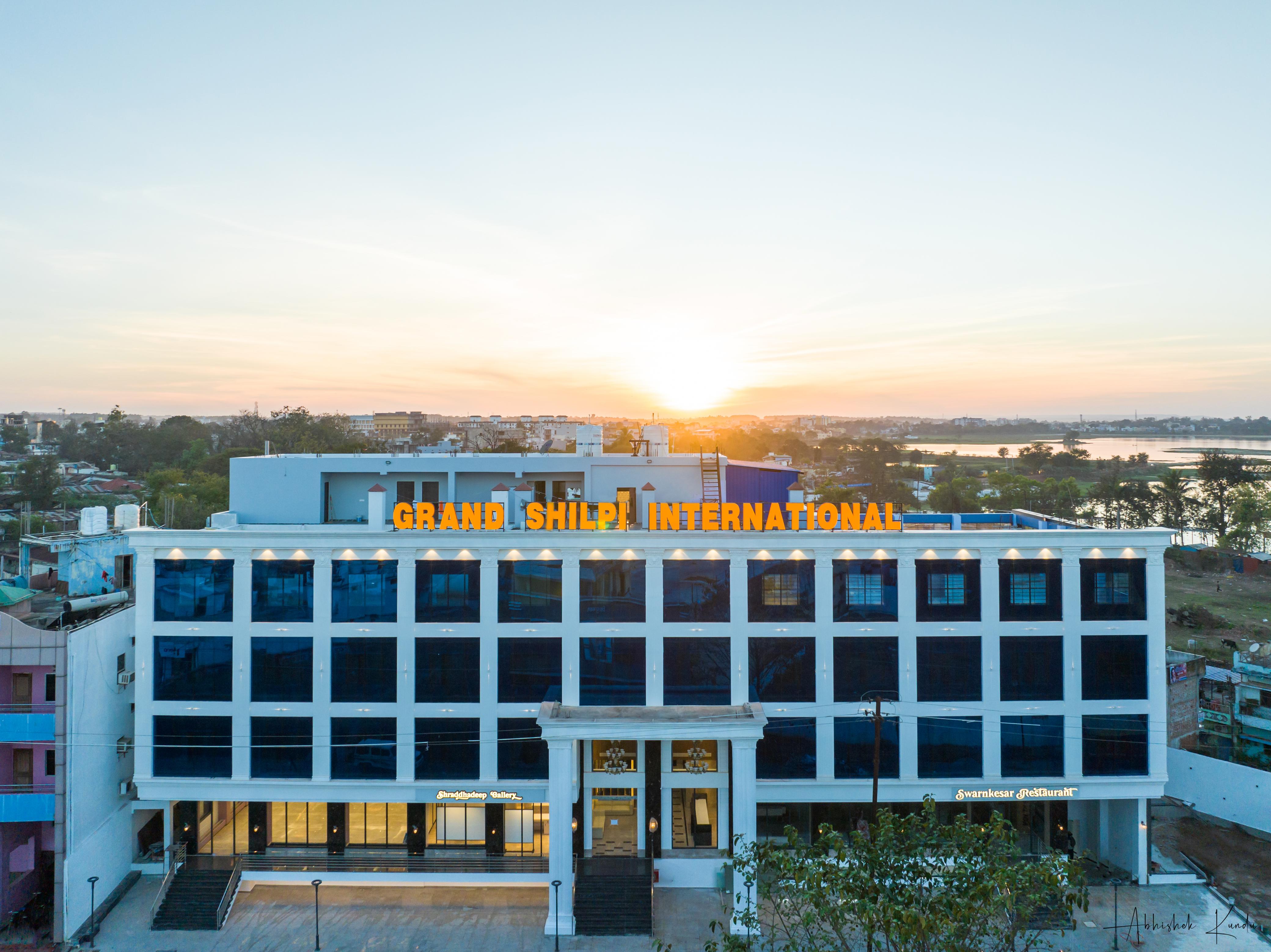 HOTEL GRAND SHILPI INTERNATIONAL - Tap to explore photos