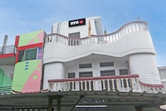 Hotel O Pushpanjali, Tanda