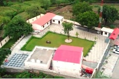 AARAVS ROOMS AND RESTAURENT, Mavli