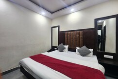Hotel Satyam, Delhi