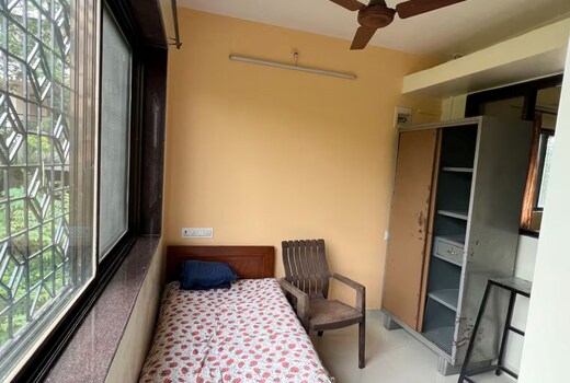 Cozy Room (Salona guest house Charkop)
