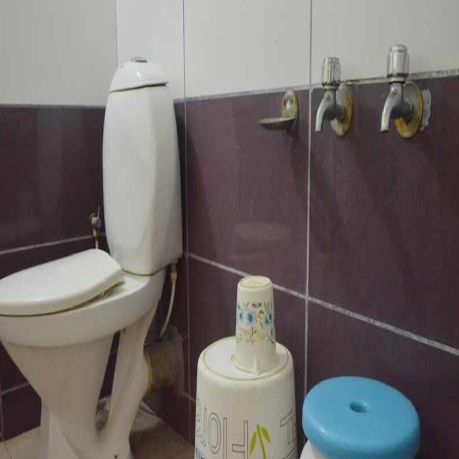 Gulmohar Family Guest House - Tap to explore photos