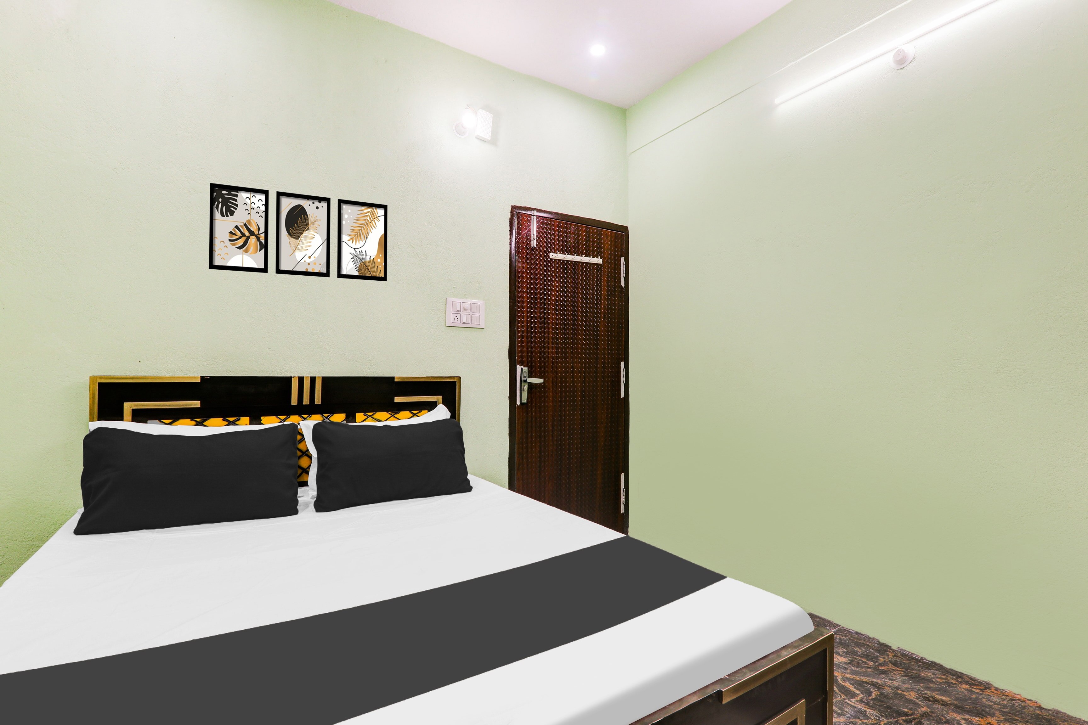 Hotel O Sapna - Tap to explore photos