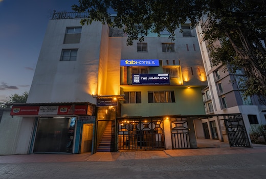 FabHotel The Jumbo Stay
