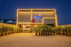 FabHotel Galaxy Inn - Nr. MIDC Andheri, Mumbai