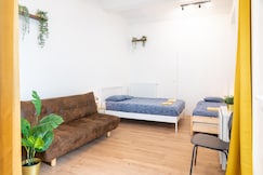 Comfy Saint Pauls Apartment - 1, Antwerp