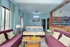 VAR Beach Haus 9 Min to Cliff AC 4BHK Foosball, Varkala