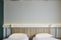 ibis Clamart Paris Velizy, 