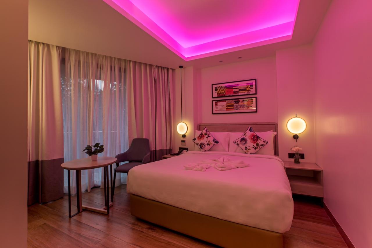 Standard King Room 1