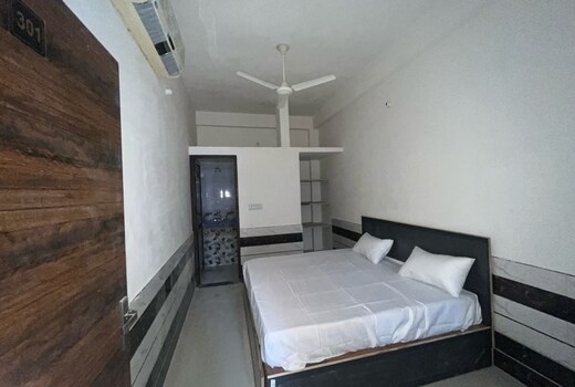 Hotel O Royal Palace Hotel