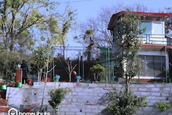 Kalrav Kunj Homestay 3BR Dwarahat By Homeyhuts, Dwarahat