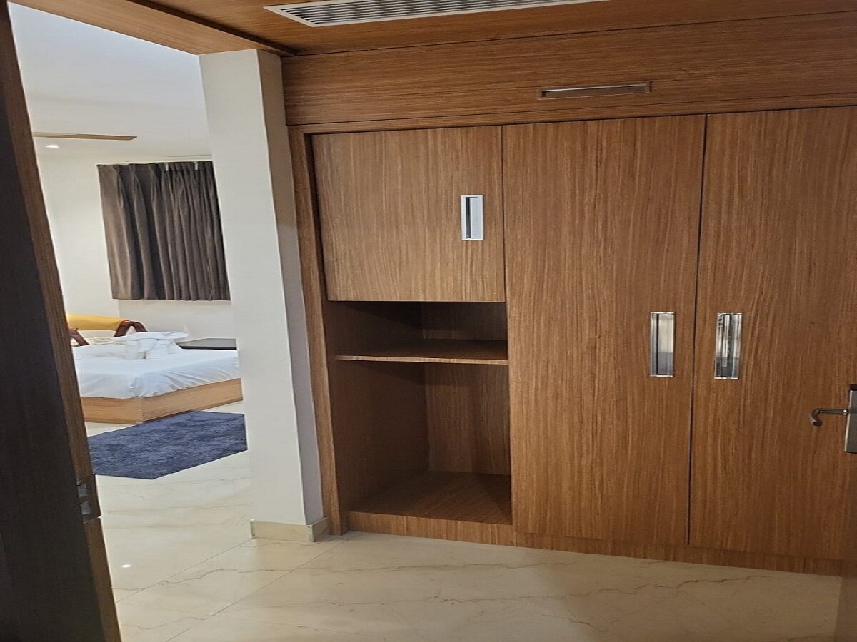 Hotel Midtown 𝗕𝗢𝗢𝗞 Aligarh Hotel 𝘄𝗶𝘁𝗵 ₹𝟬 𝗣𝗔𝗬𝗠𝗘𝗡𝗧