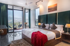 The Black Pearl Hillcrest Kasauli, Kasauli