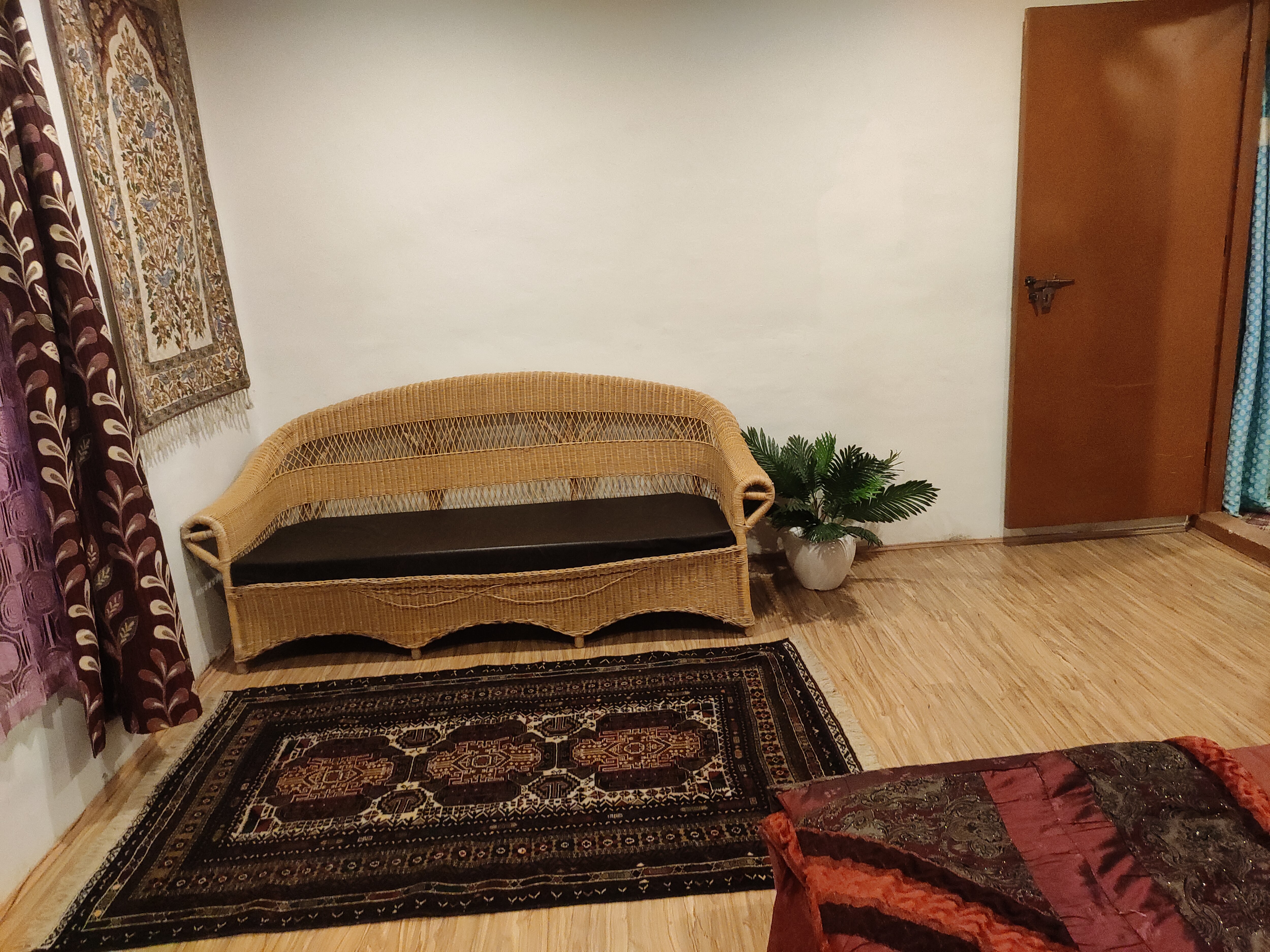 Moses Homestay Srinagar - Tap to explore photos