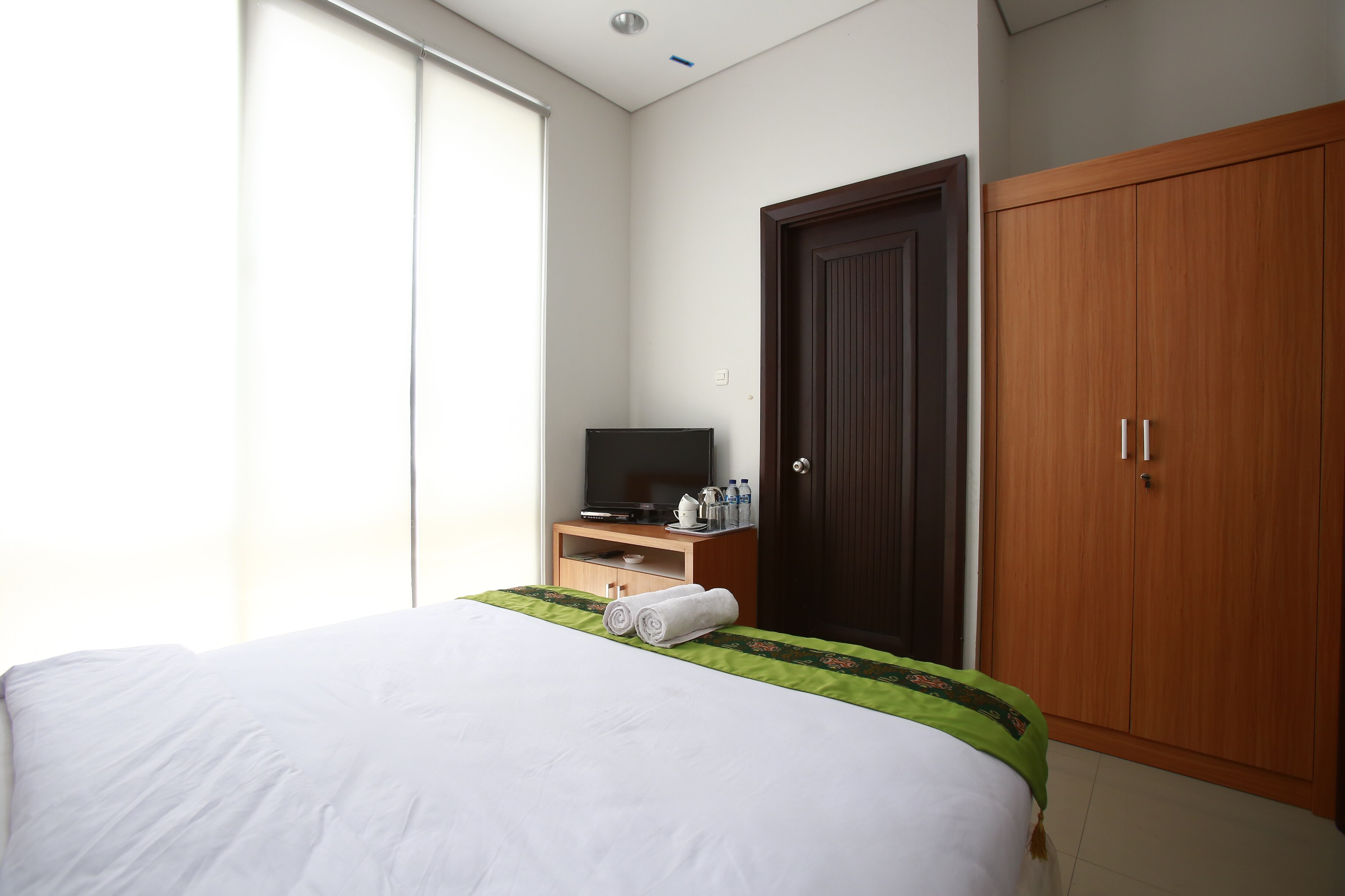 Reddoorz At Kelapa Dua Kebon Jeruk Jakarta Price Address - 