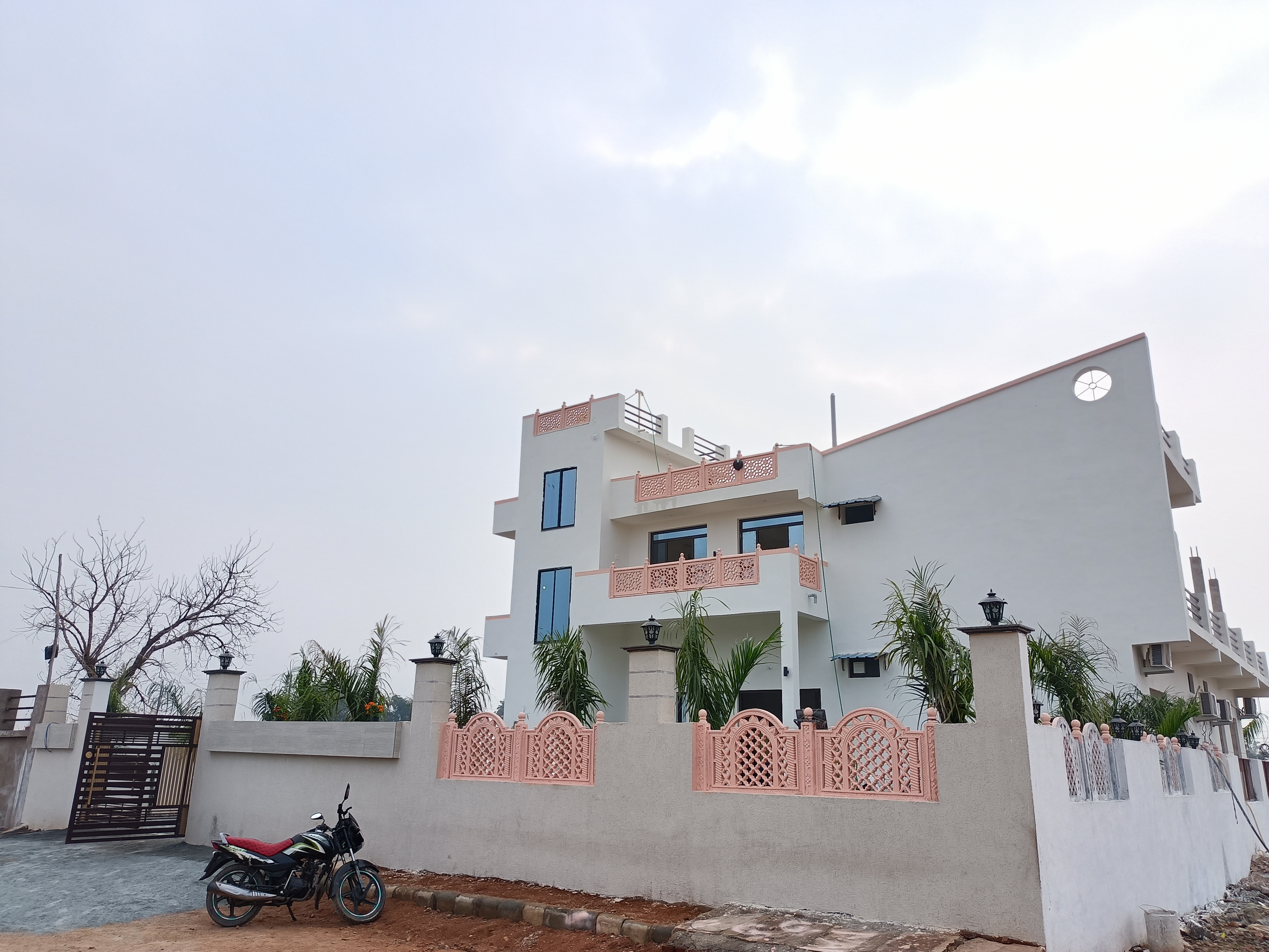 HOTEL SAANJH HAVELI - Tap to explore photos
