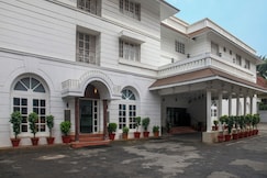 HOTEL LUCIYA PALACE, Thrissur