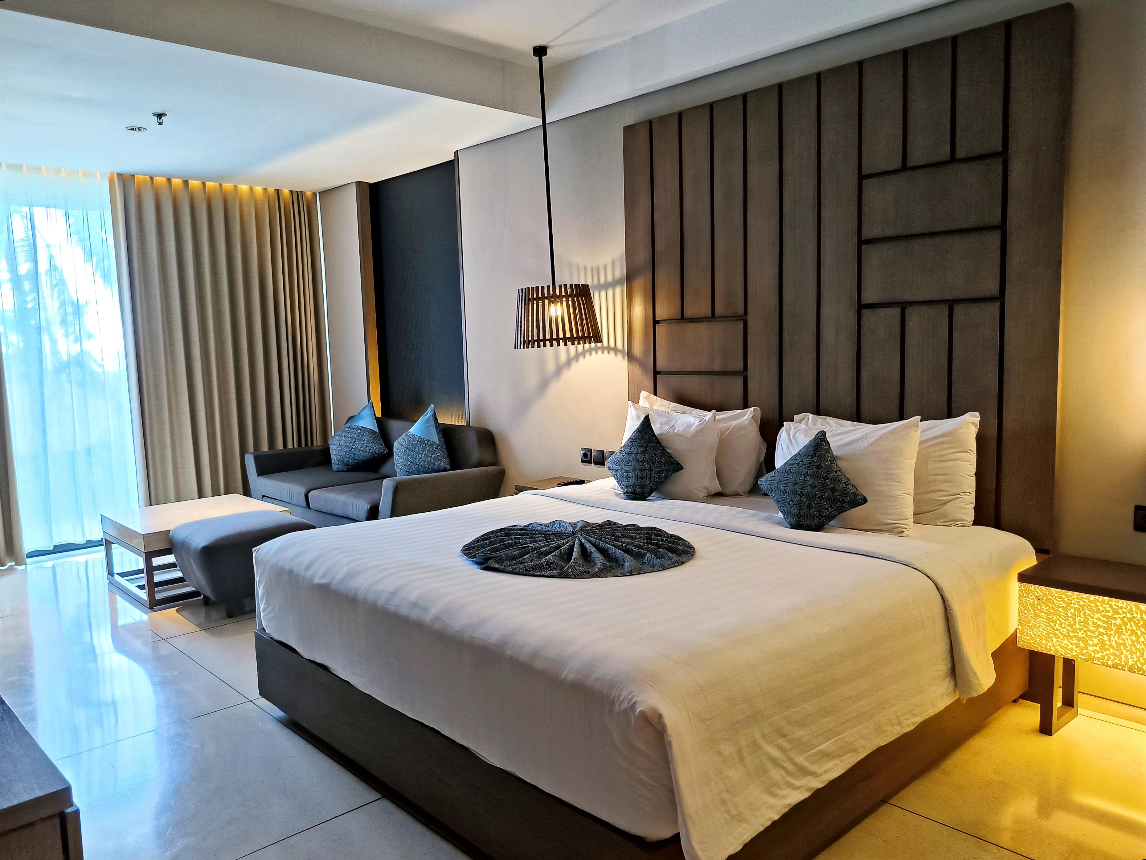 Wyndham Tamansari Jivva Resort - Tap to explore photos