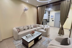 Elegant Escape Modern 2BHK with Living Room, Delhi