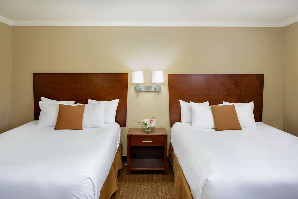 Best Western Bennington - Tap to explore photos