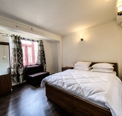 Deluxe Rooms