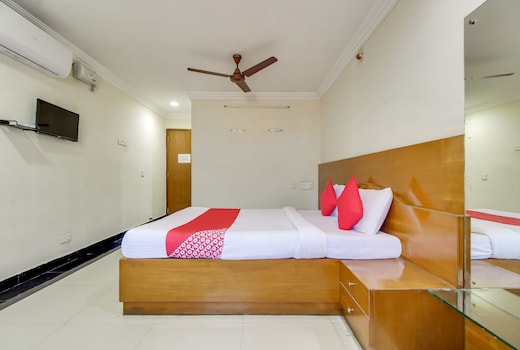 Hotel O Srinivasa Residency
