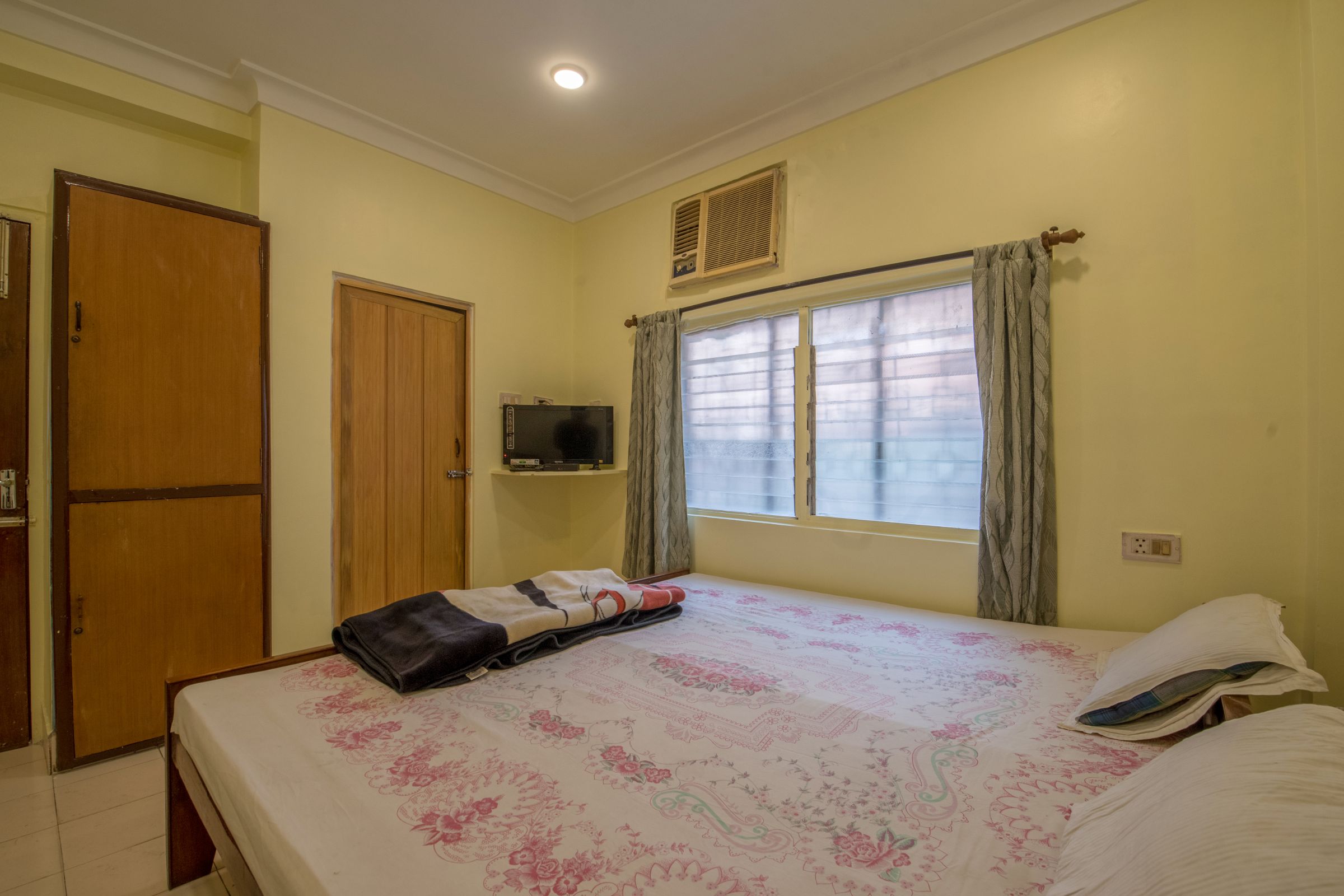 Ken Homestay - Tap to explore photos