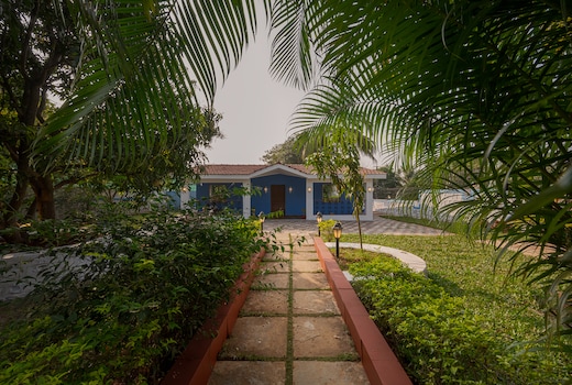 SaffronStays Adora Annex