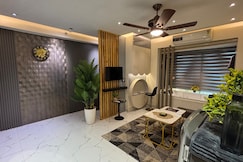 kritagya Oasis Homestays, Noida