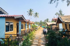 Sydney X Cafe and Huts, Arambol, Sawantwadi