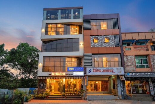 FabHotel Khushi Regent - Near DB Mall