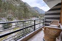 Mid Orchard Stay, Kasol