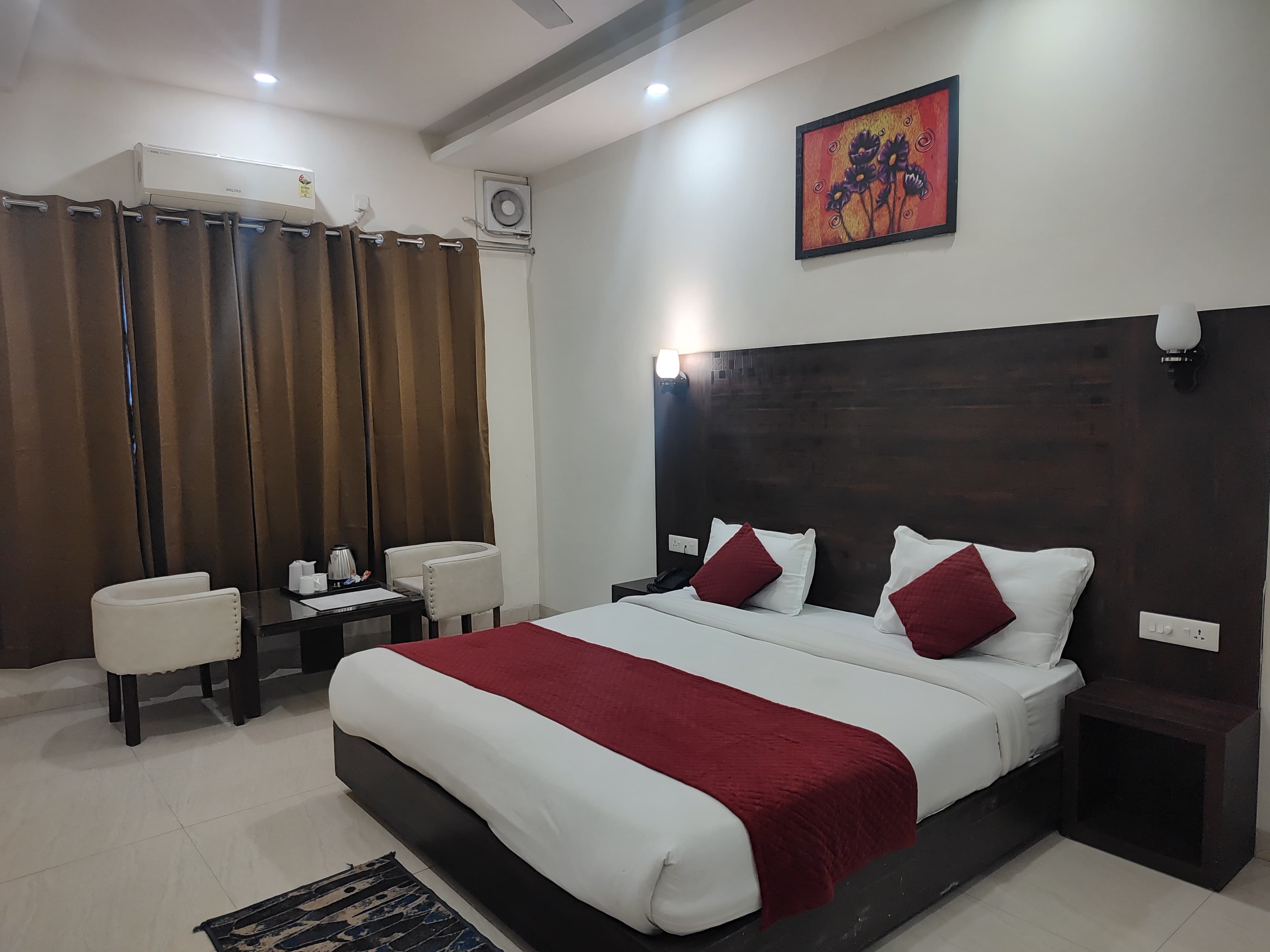 The Leisure Cave Premier, Rishikesh - Tap to explore photos