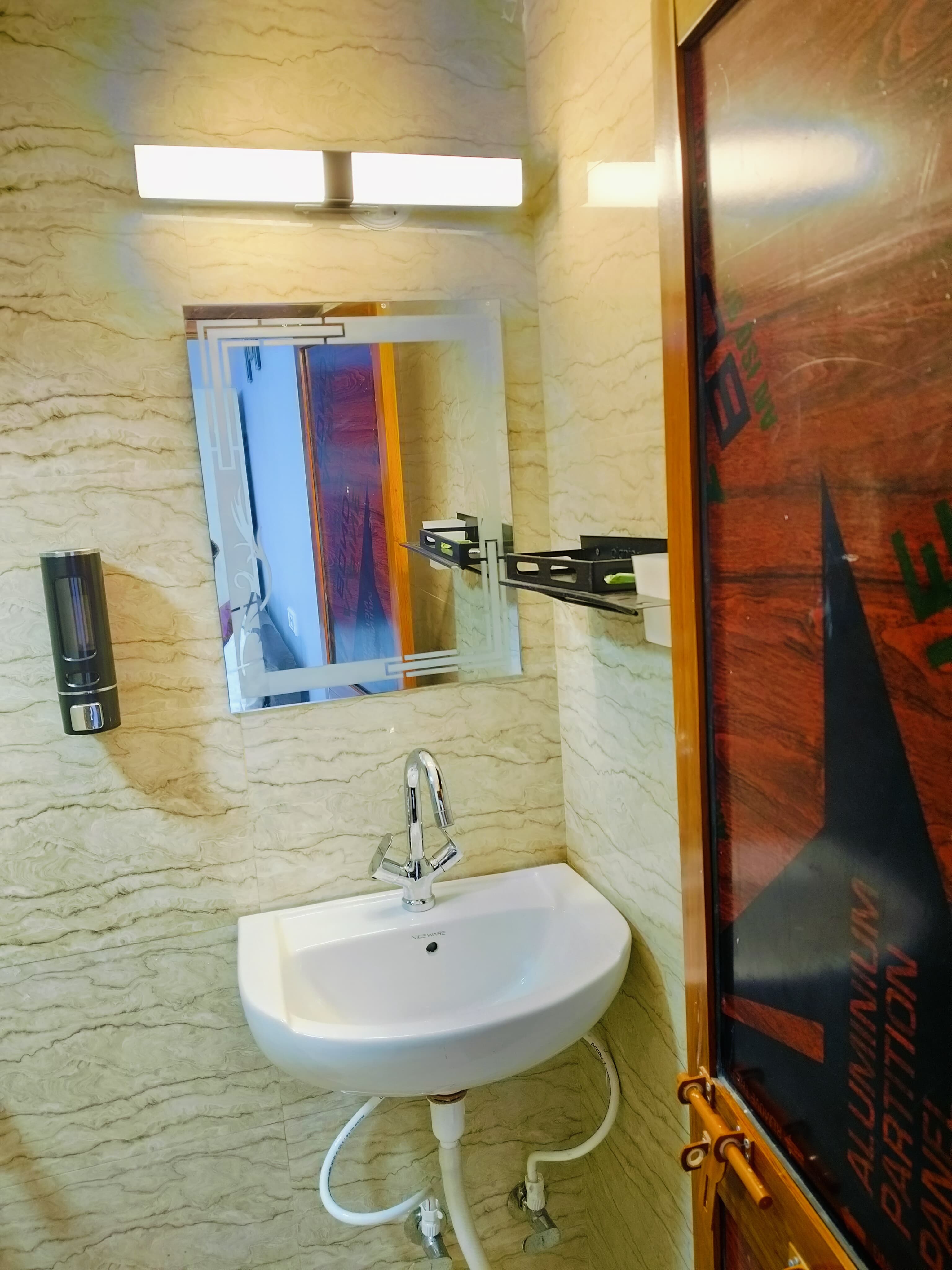 Ramanjul Homestay - Tap to explore photos