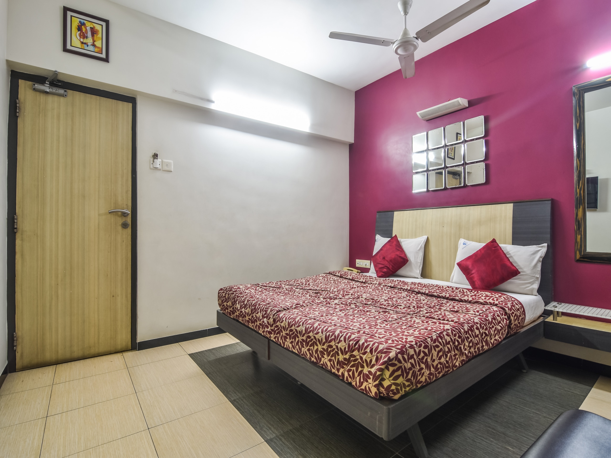 Hotel Keerthi - Tap to explore photos