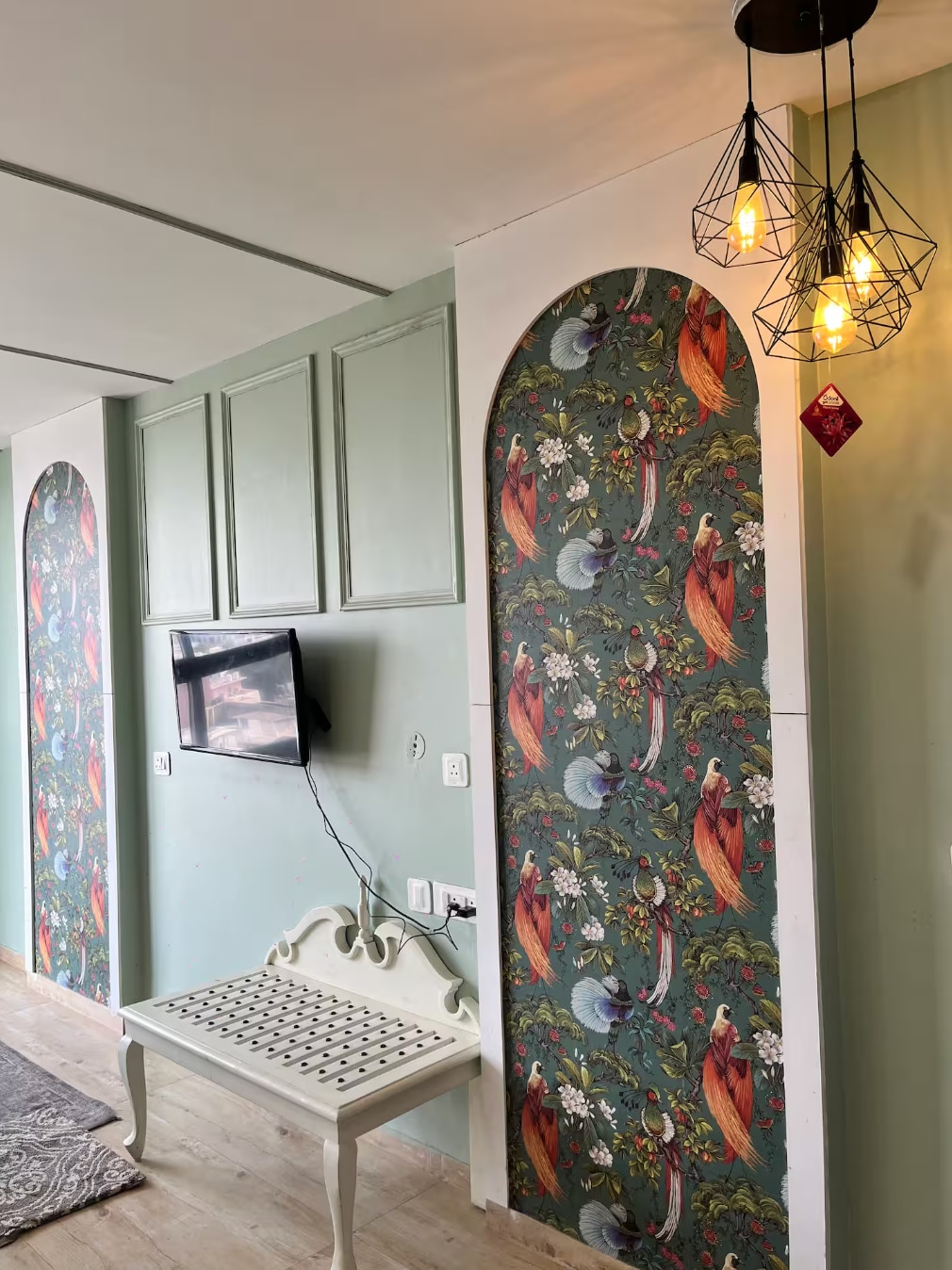 MysticHaven - 1BHK Near Brilliant Convention Centre - Tap to explore photos