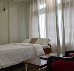 Galaxy Room With Free Wifi