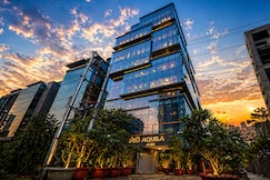 Aquila Grand Suites, Noida