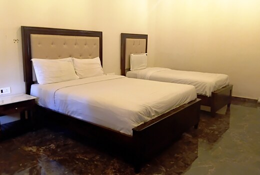 Royal Park by Royal Garden Retreat