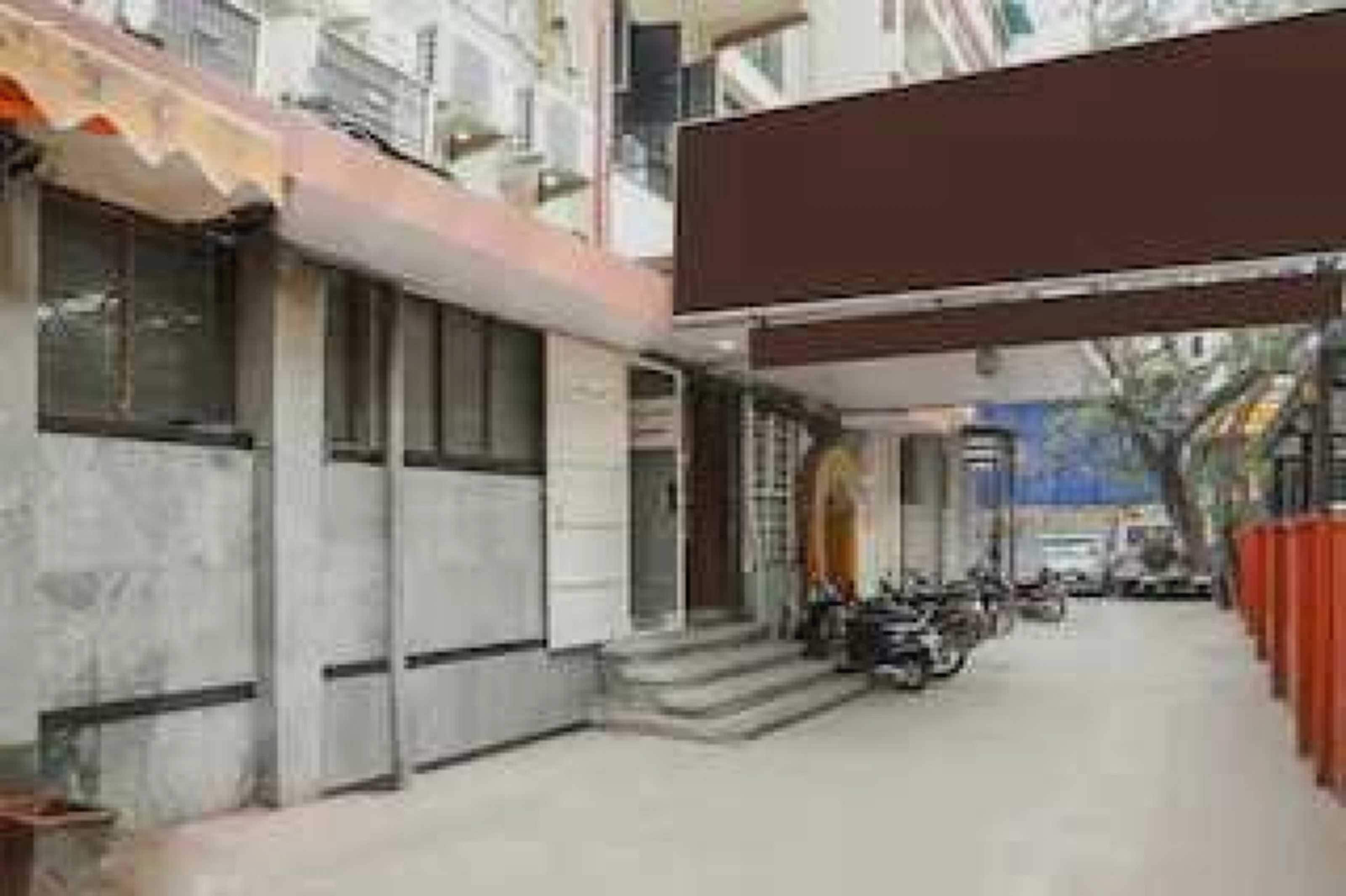 Hotel O Sai Vishram - Tap to explore photos