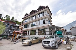 Hotel Him Regency - The Mall Road, Manali