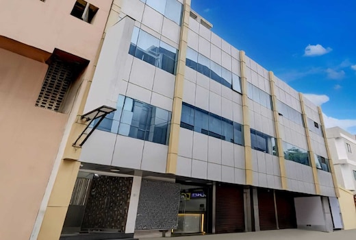 Collection O Gudalur Lake Chennai Formerly Royals Grand