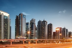 Pullman Dubai Jumeirah Lakes Towers - Hotel and Residence