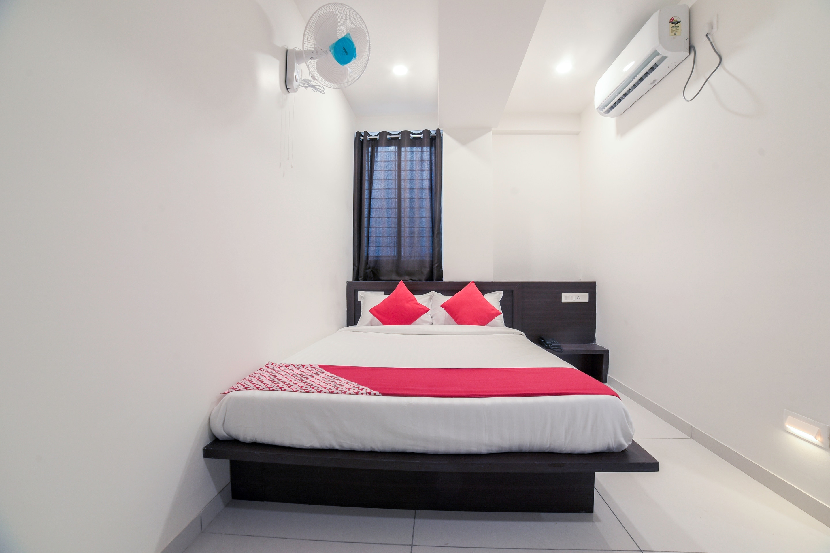 Hotel O Samudra Executive - Tap to explore photos