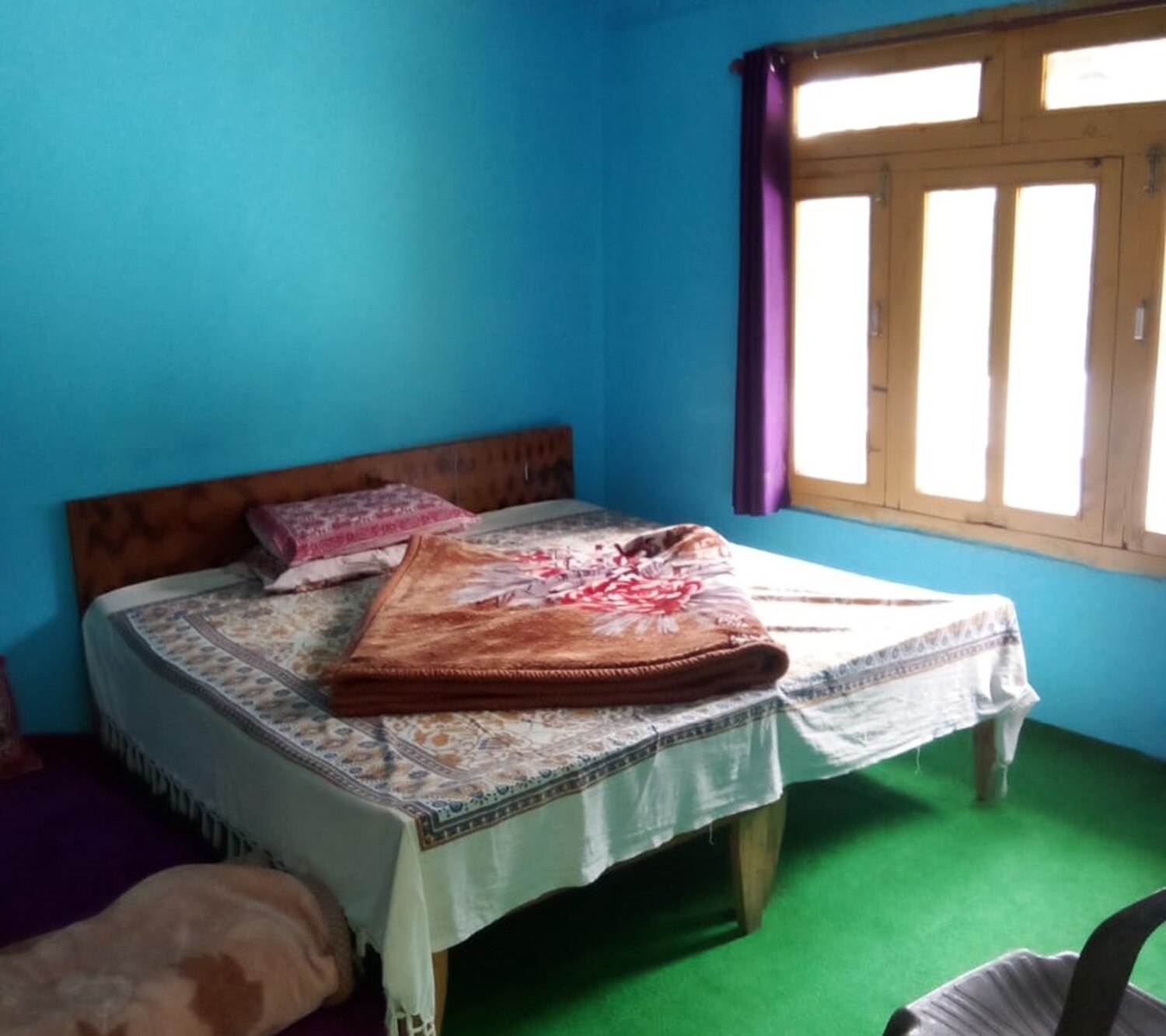 Shiva Guest house - Tap to explore photos